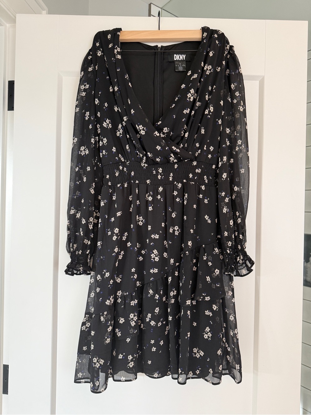 DKNY Black Floral Long-Sleeve V-Neck Tiered Dress